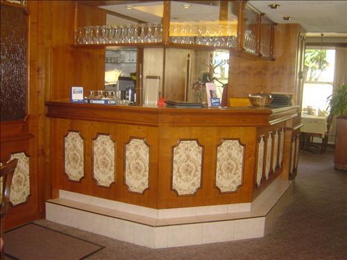 La Dent-Du-Midi Hotel & Restaurant Saint-Maurice Restaurant bilde
